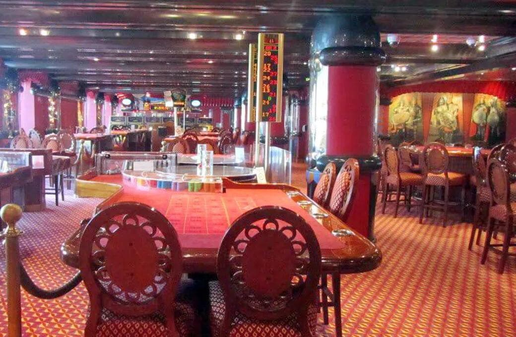 Лайнер Costa Fortuna, компании Costa Cruises. Фото 1