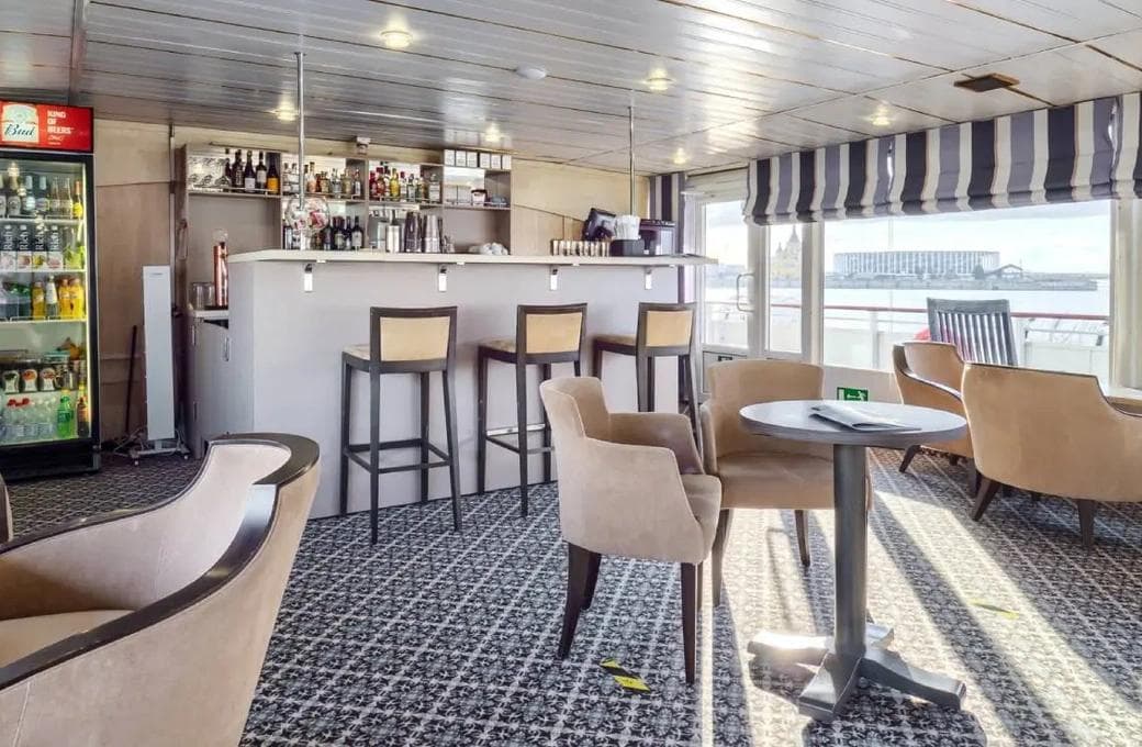 Лайнер Александр Радищев, компании ВодоходЪ. Фото 1