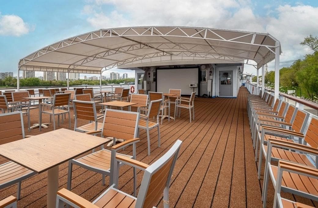 Лайнер Огни большого города, компании Созвездие. Фото 1