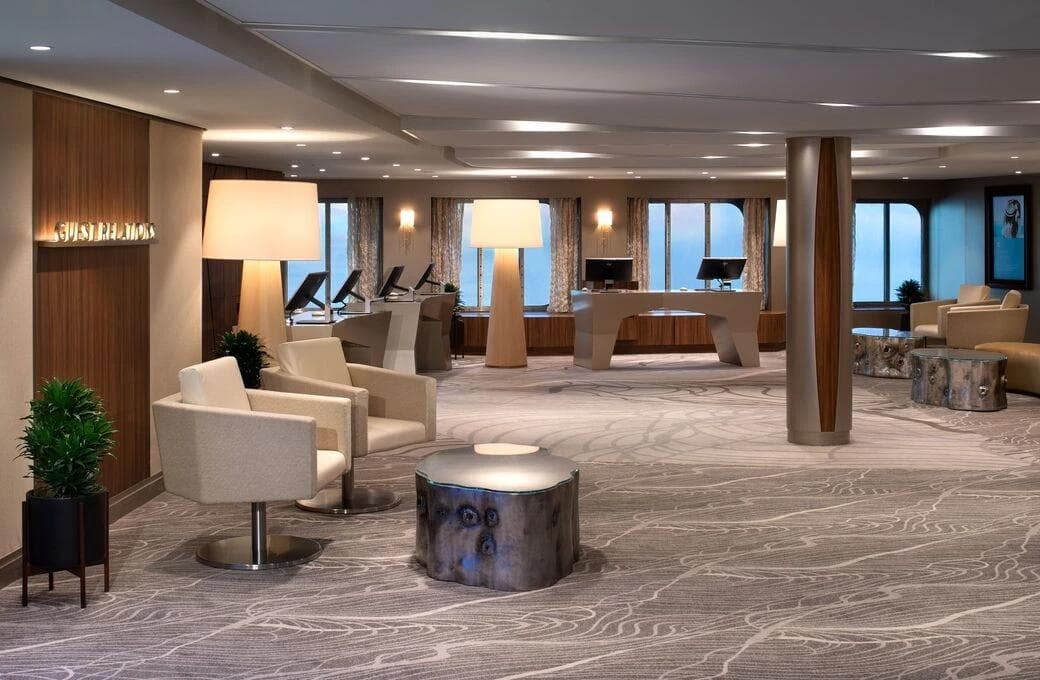 Лайнер Celebrity Edge, компании Celebrity Cruises. Фото 1