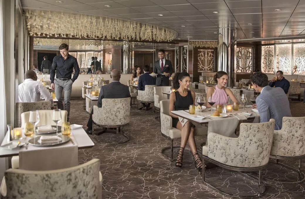 Лайнер Celebrity Silhouette, компании Celebrity Cruises. Фото 1