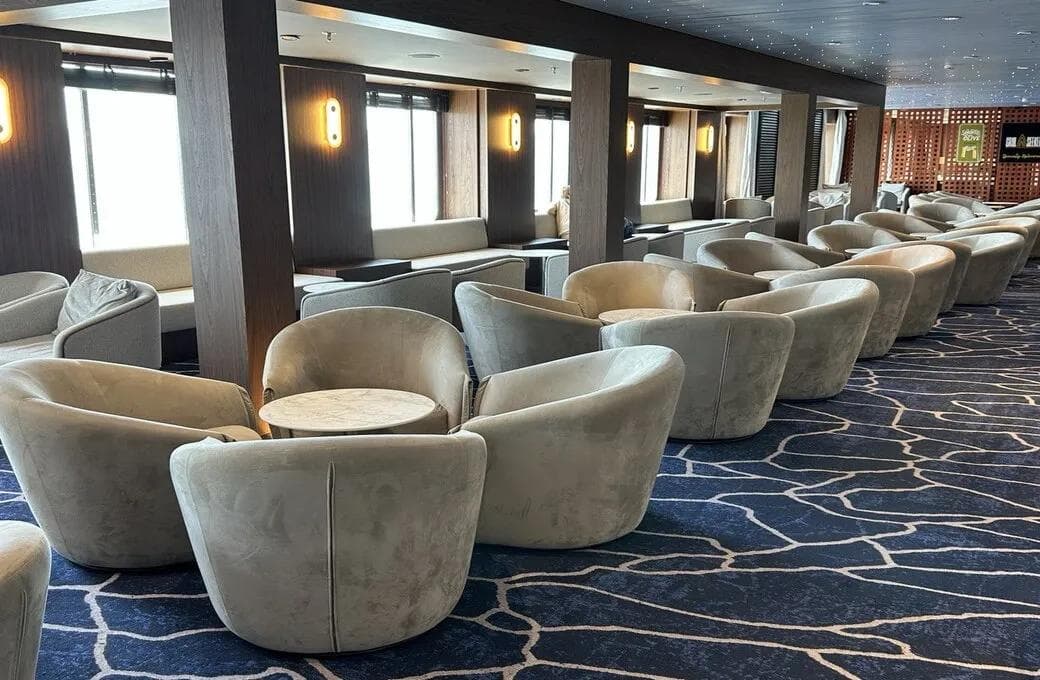 Лайнер Celestyal Discovery, компании Celestyal Cruises. Фото 1