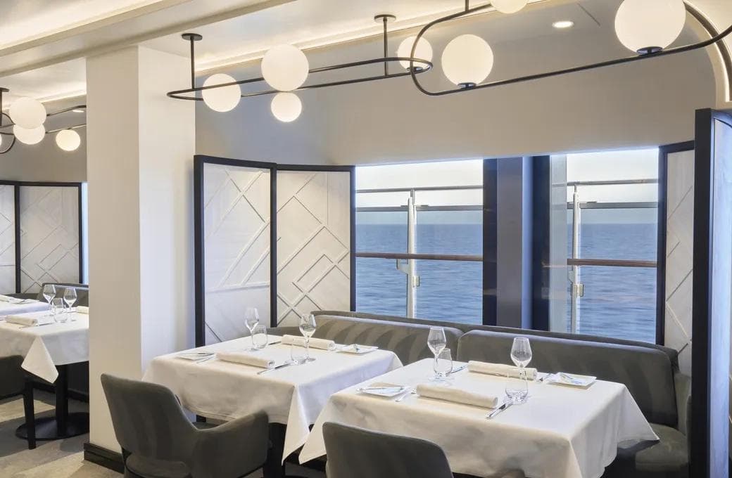 Лайнер Explora I, компании Explora Journeys. Фото 1