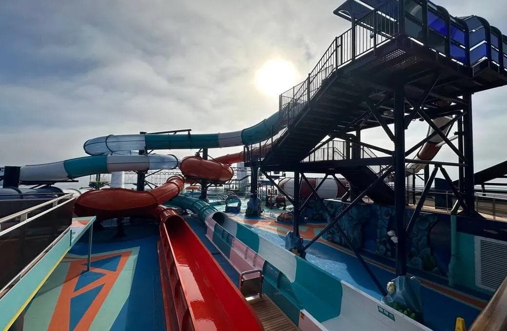 Лайнер MSC Euribia, компании MSC Crociere. Фото 1