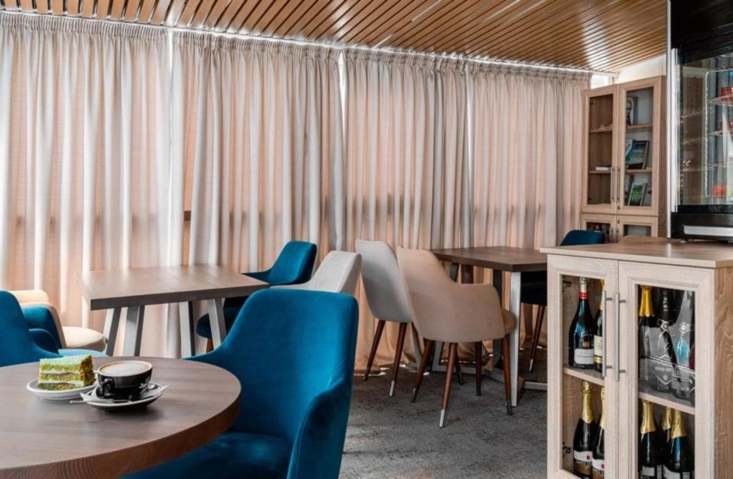 Лайнер Н.А. Некрасов, компании Созвездие. Фото 1