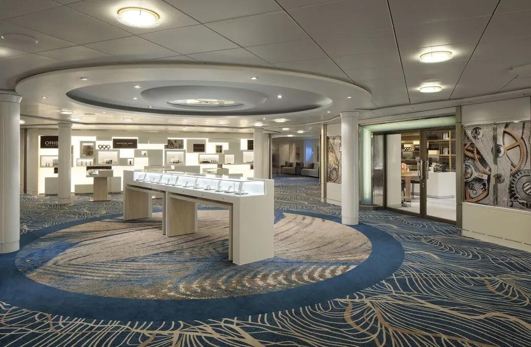 Лайнер Celebrity Summit, компании Celebrity Cruises. Фото 1