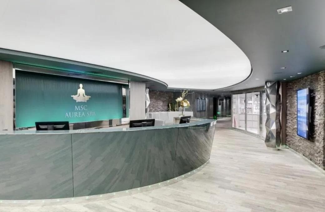 Лайнер MSC Grandiosa, компании MSC Crociere. Фото 1