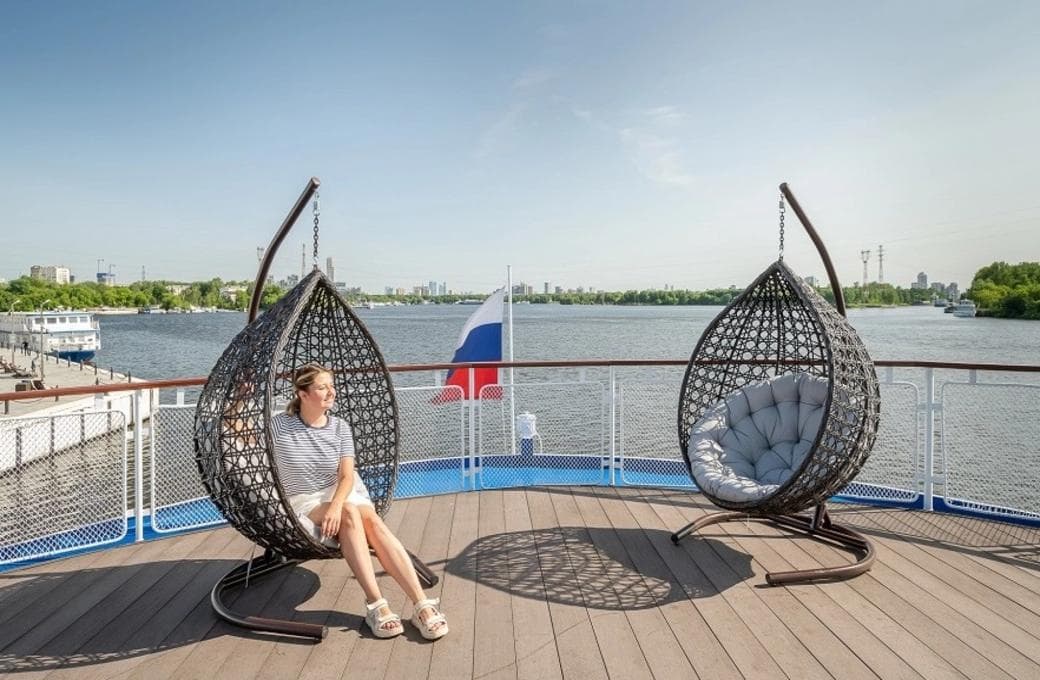 Лайнер Н.А. Некрасов, компании Созвездие. Фото 1