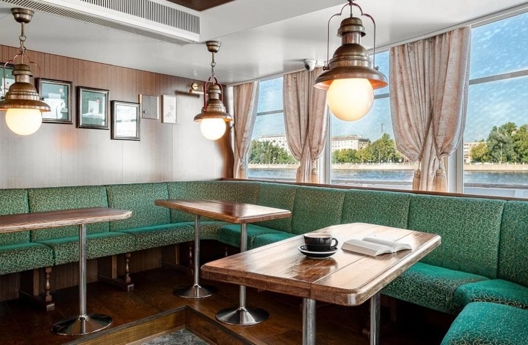 Лайнер Симфония севера, компании Созвездие. Фото 1