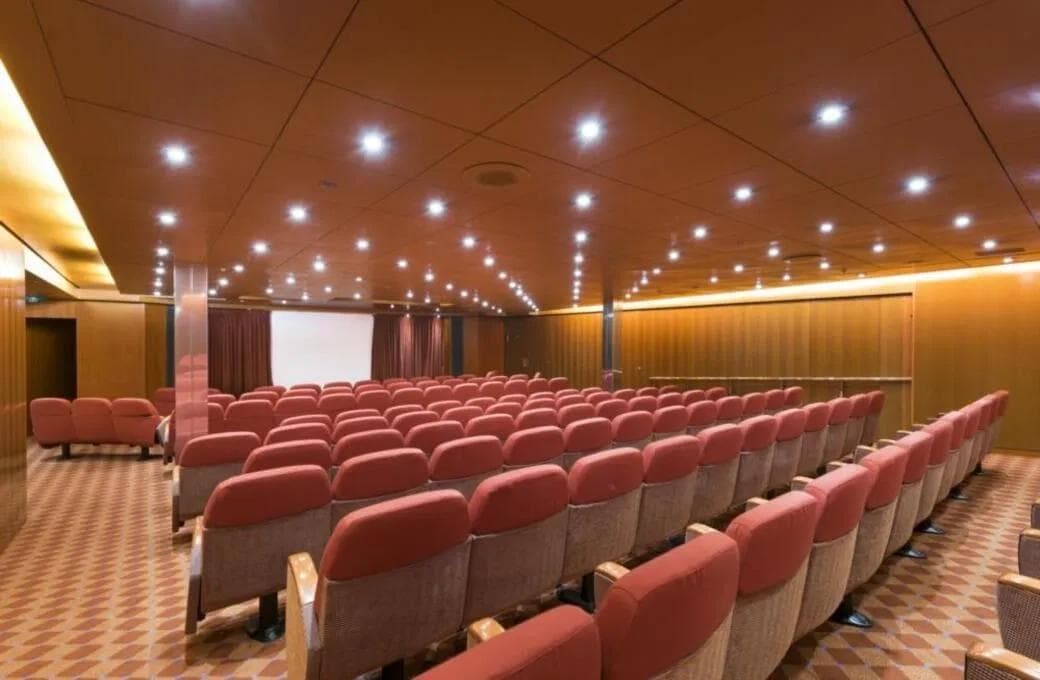 Лайнер MSC Armonia, компании MSC Crociere. Фото 1