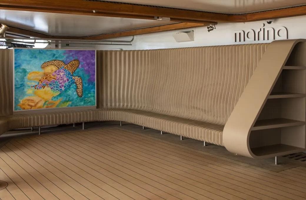 Лайнер Celebrity Flora, компании Celebrity Cruises. Фото 1