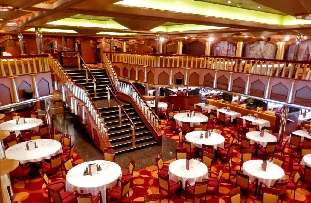 Лайнер Costa Fortuna, компании Costa Cruises. Фото 1