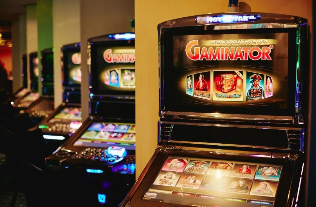 Лайнер Astoria Grande, компании Astoria Grande Cruises. Фото 1