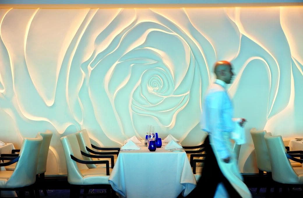 Лайнер Celebrity Equinox, компании Celebrity Cruises. Фото 1