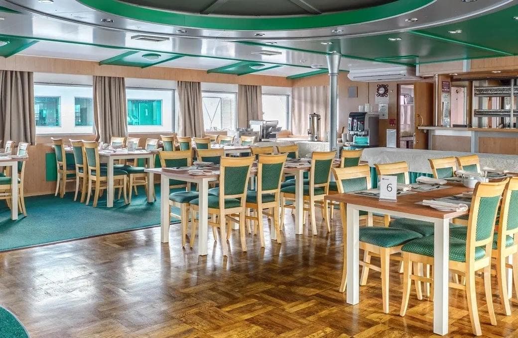 Лайнер Виссарион Белинский, компании ВодоходЪ. Фото 1