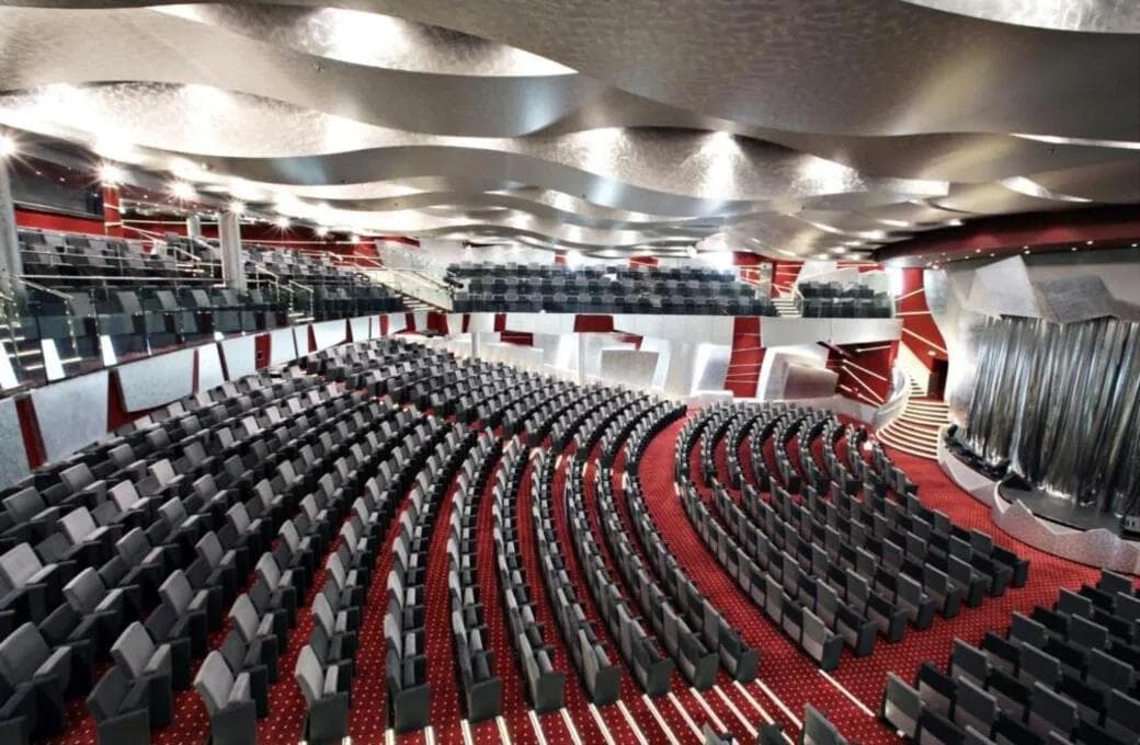 Лайнер MSC Fantasia, компании MSC Crociere. Фото 1