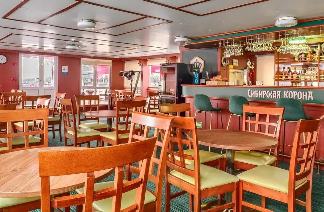 Лайнер Александр Суворов, компании ВодоходЪ. Фото 1