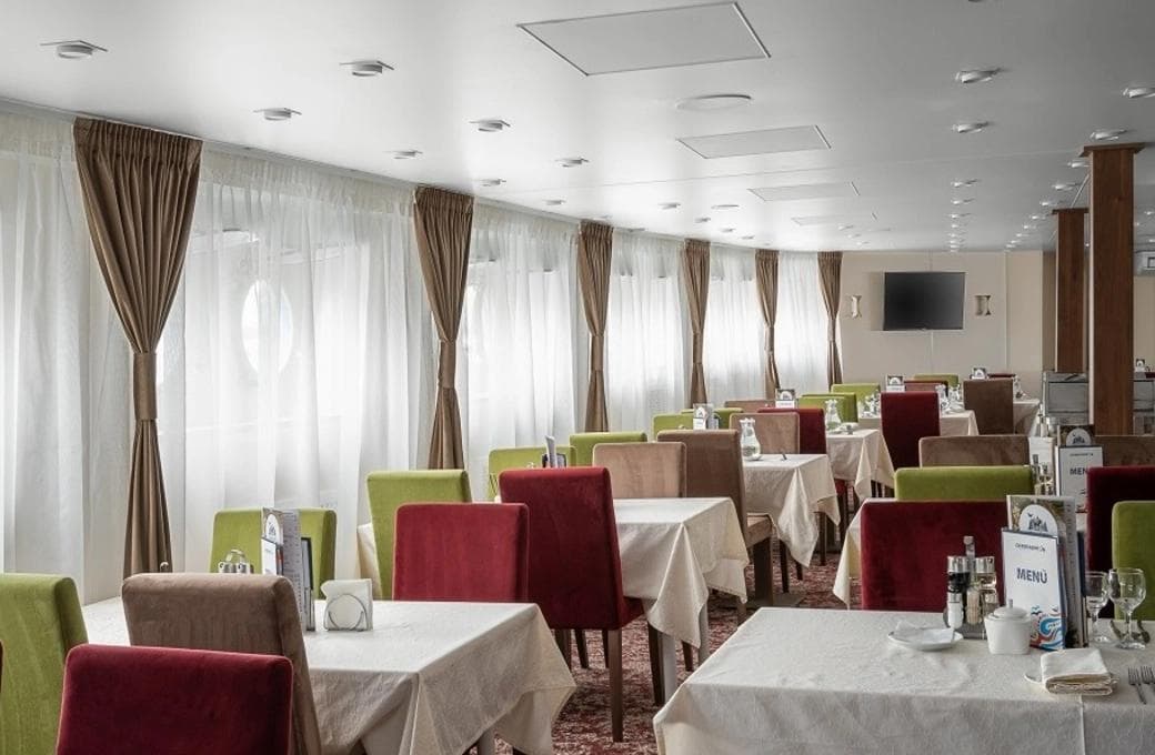 Лайнер Северная сказка, компании Созвездие. Фото 1