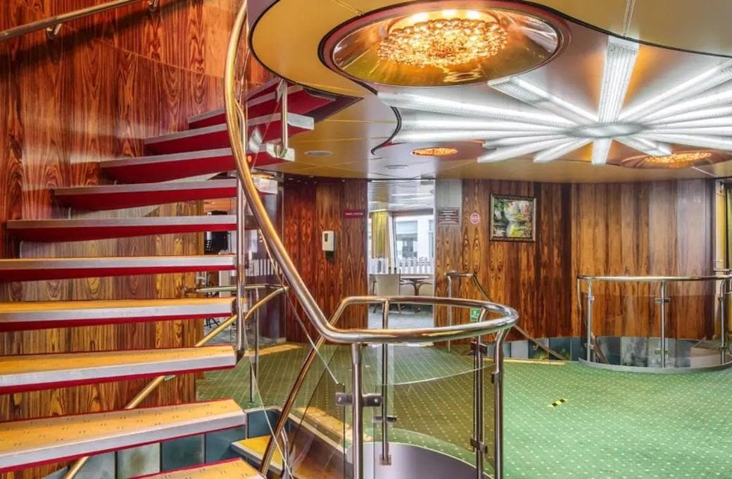 Лайнер Лев Толстой, компании ВодоходЪ. Фото 1