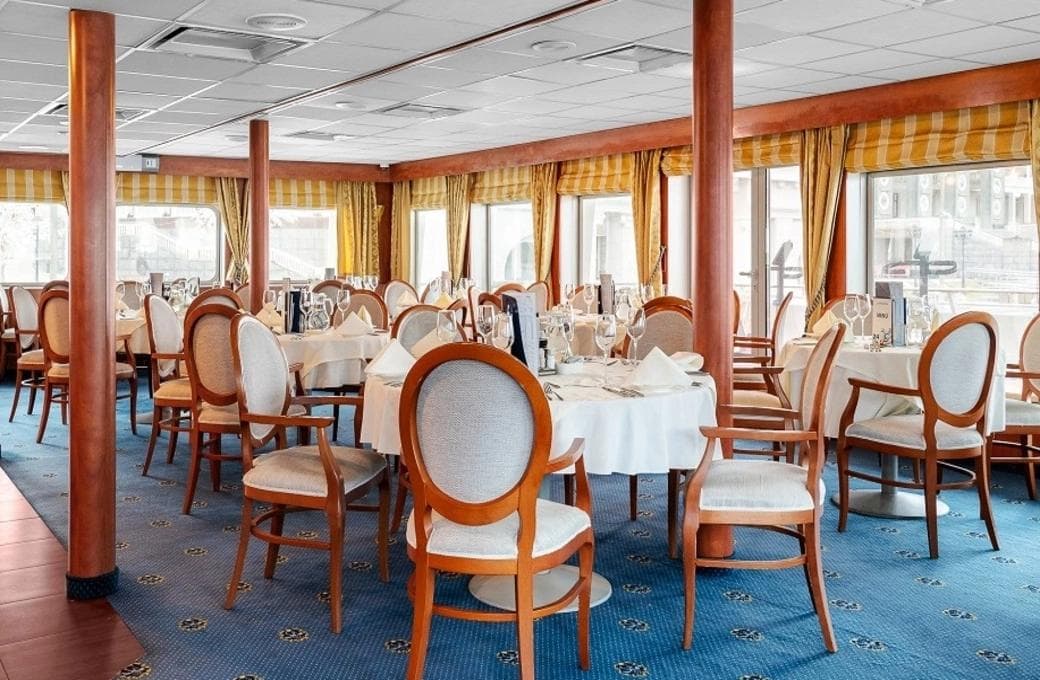 Лайнер Россия, компании Созвездие. Фото 1