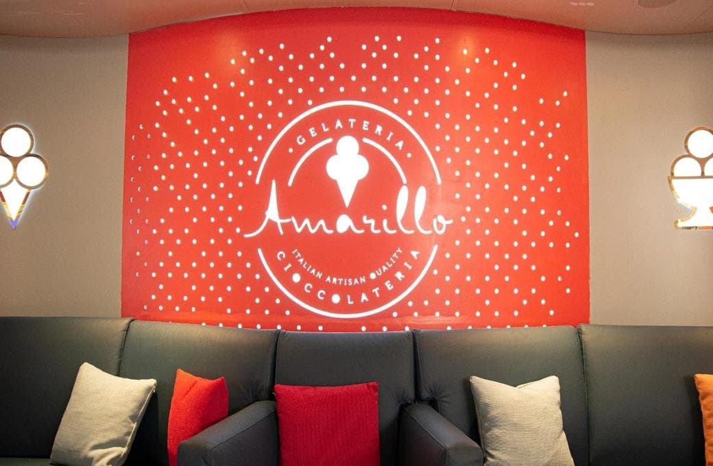 Лайнер Costa Fascinosa, компании Costa Cruises. Фото 1