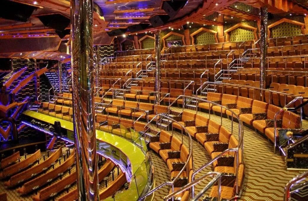 Лайнер Costa Serena, компании Costa Cruises. Фото 1