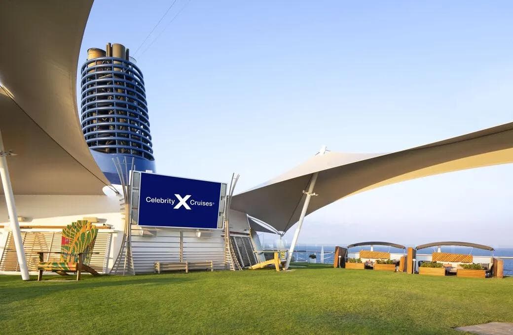 Лайнер Celebrity Silhouette, компании Celebrity Cruises. Фото 1