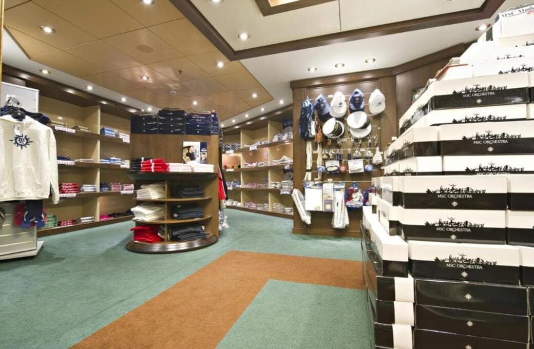 Лайнер MSC Orchestra, компании MSC Crociere. Фото 1